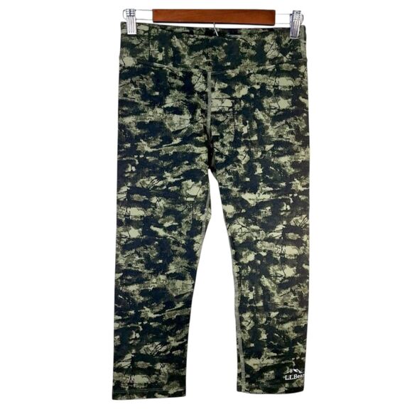 L.L. Bean Green Abstract Camo Capri Leggings Sz XS | UPF 50+ Activewear - Picture 7 of 10